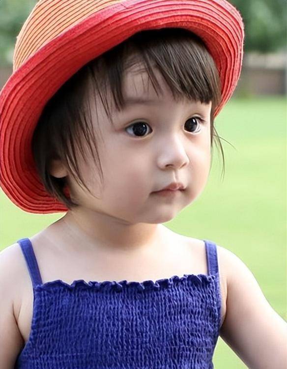 刘楚恬:2岁出道年入百万,6岁爆红全国,如今的她怎么样了?