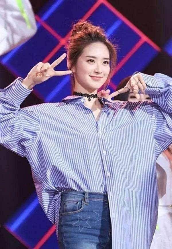 熊梓淇_沈梦辰_女主持