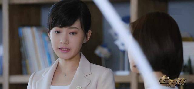 《老男孩》中的完美闺蜜,是一个90后小仙女,她的嘴唇最为迷人_林小欧