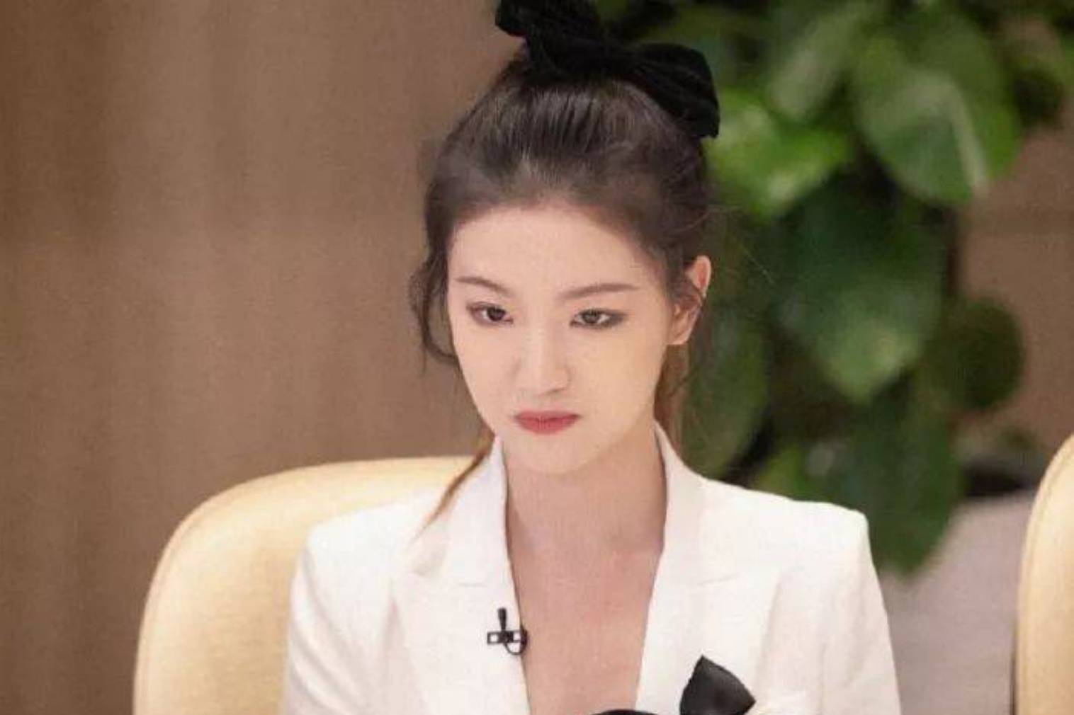 董明珠孟雨彤开始两败俱伤!_孟羽童_工作_格力
