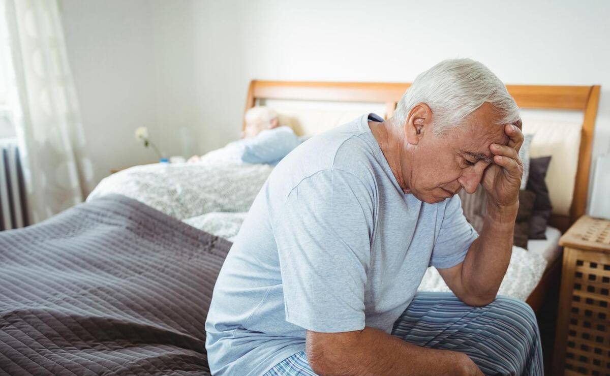 上了年纪,"起夜"与"不起夜",哪个更健康?