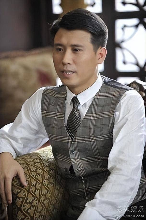 "星二代"李乃文:戏红人不红,与颜丙燕意难平,48岁至今未婚_角色_观众