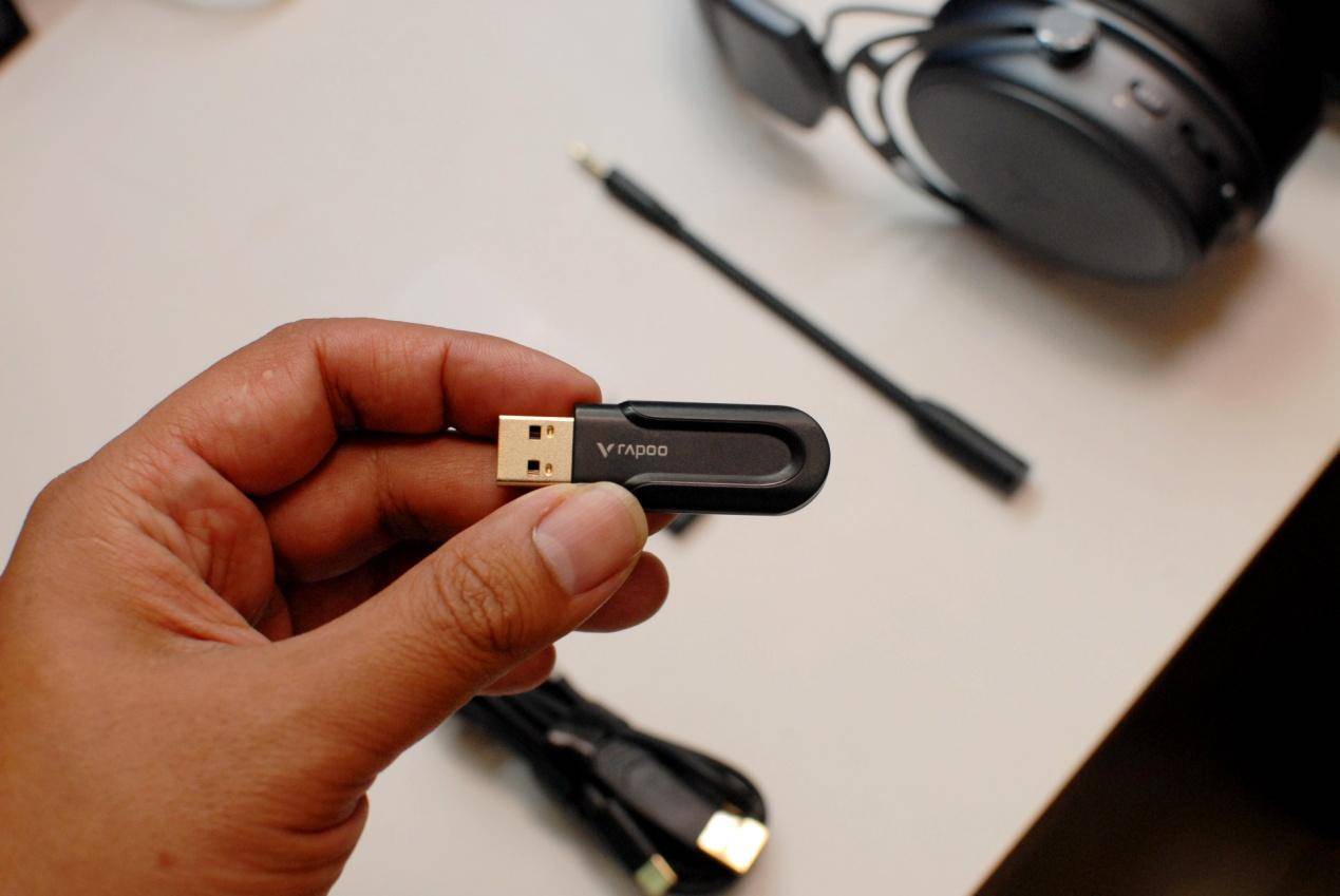 游戏耳机选什么,双音腔RGB雷柏VH800游戏耳机,给你制霸的理由