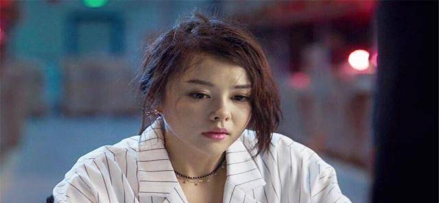 《破冰行动》里面的她,长相惊为天人,出道十三年却