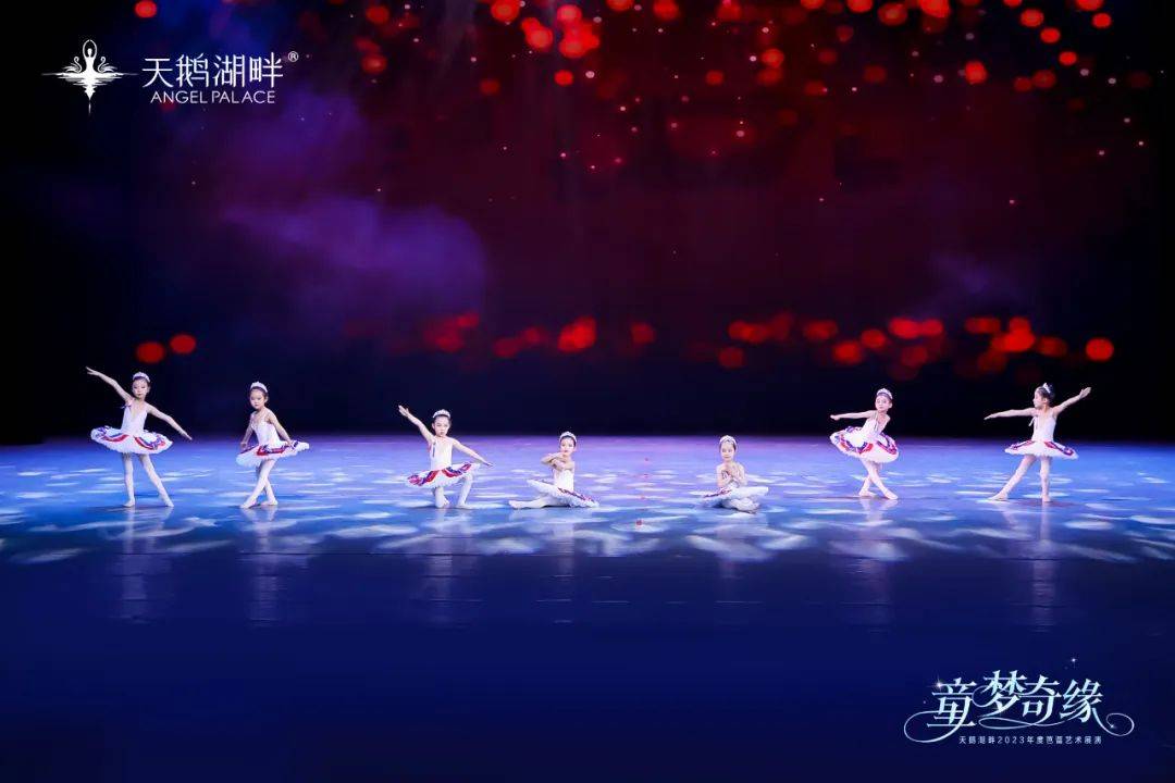 梦见与偶像共舞，探索梦境中的浪漫奇遇