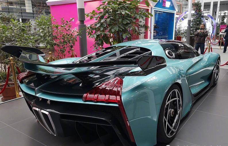 超级跑车看中国,一汽红旗s9公开亮相,2秒破百,网友:国人的骄傲_搜狐