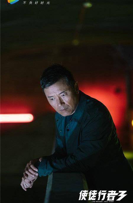 《使徒行者3》王牌卧底演绎极限逆袭_韦作荣_众人_系列