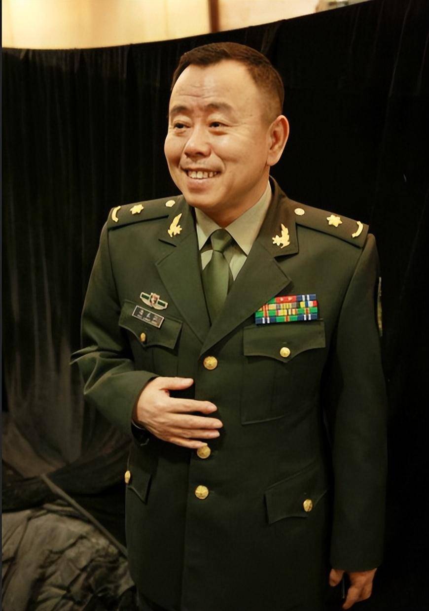 蔡国庆差一步当上将军,潘长江让人意外_张译_韩红_部队