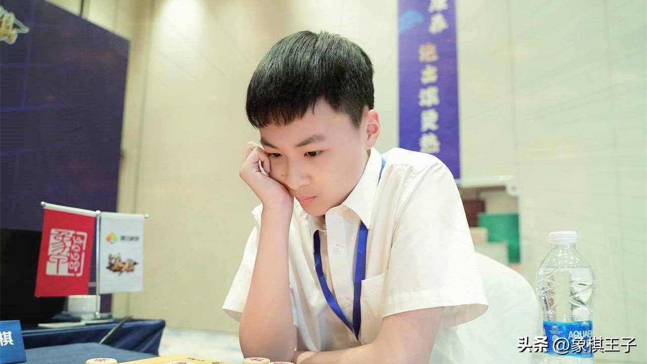 象甲王天一2800 官榜伟业载入史册 八连杀率杭州冲顶 十二队大总结