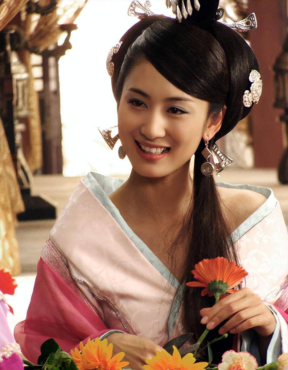 那些年,那些惊鸿一瞥的古装美女,怎么就消失不见了?_甘婷婷_什么_柏雪