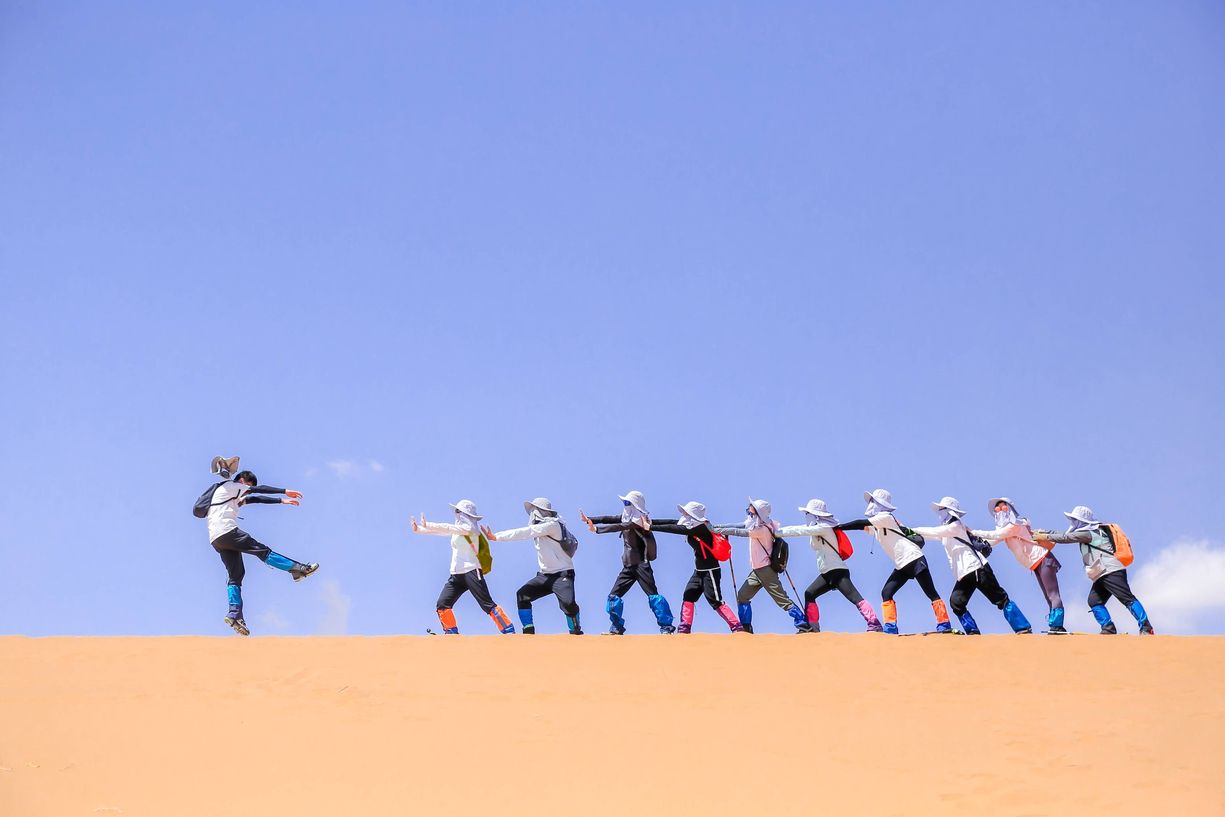 企业,在什么时候需要一场沙漠团建_团队_阶段_过程