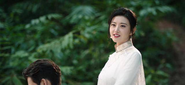 《司藤》:这样的一个你,用全世界也不换_秦放_西西_人生