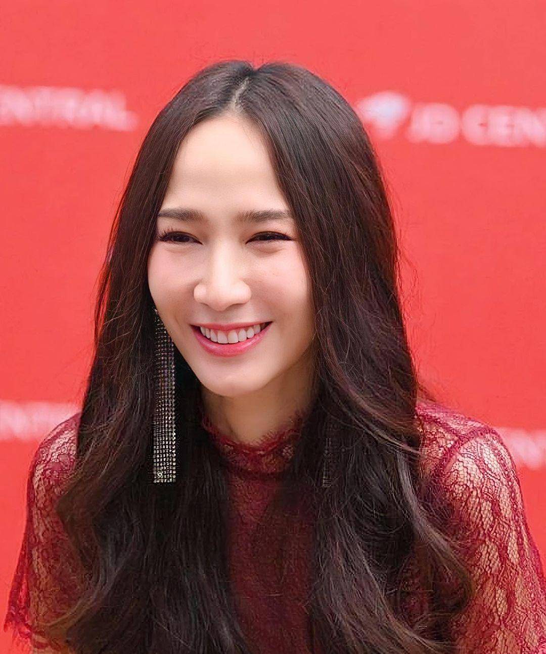 泰星aump庆生43岁:买了棵价值25万的绿植,没有与男友交流过未来_朋友