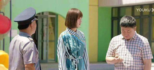 小李老师太美了让方正痴心不改,其实她喜欢的是他_李银萍_因为_美女