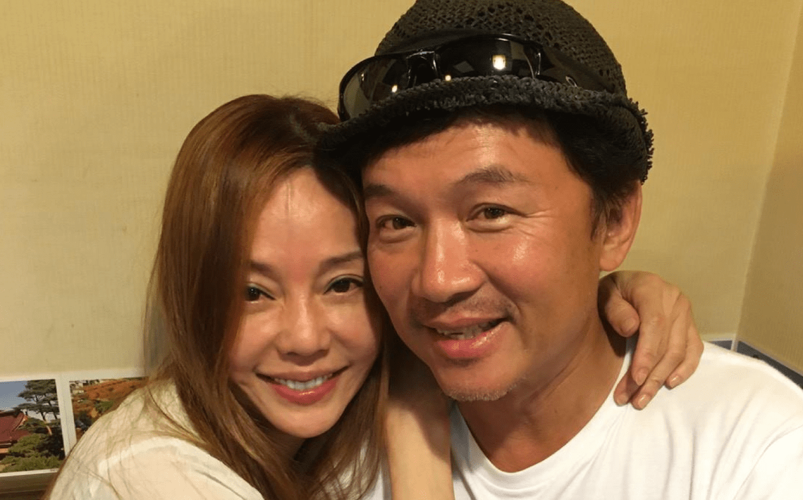 母乳喂养到12岁,同床共枕到15岁,这对明星母子令人大跌眼镜_狄莺_儿子