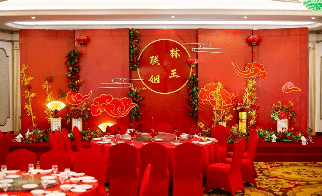 一百多的婚宴白酒推荐哪几款？这4款酒质口感好，实惠有面子-婚宴100左右的酒