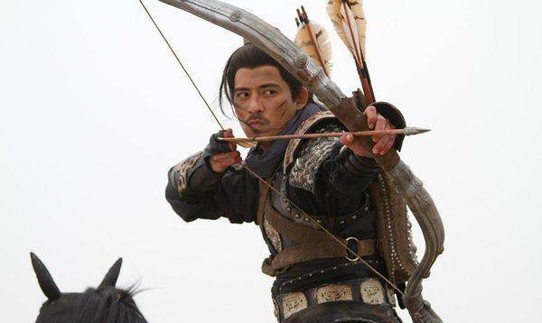 宋朝将军连射三箭全射歪,被1万辽军嘲笑,仔细看后吓得立马撤退_弓箭