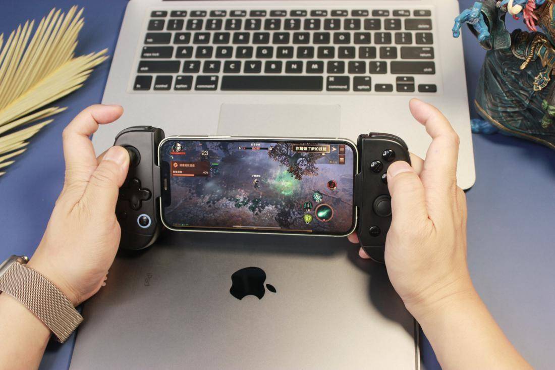 机械按键,手感出色,苹果专用的游戏手柄LEADJOY M1B