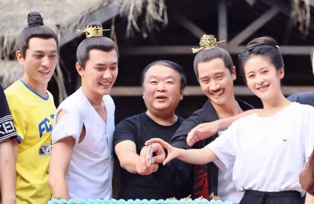 《知否》后冯绍峰新剧来袭,不再搭档赵丽颖,新女主颜值不输杨紫_颖儿