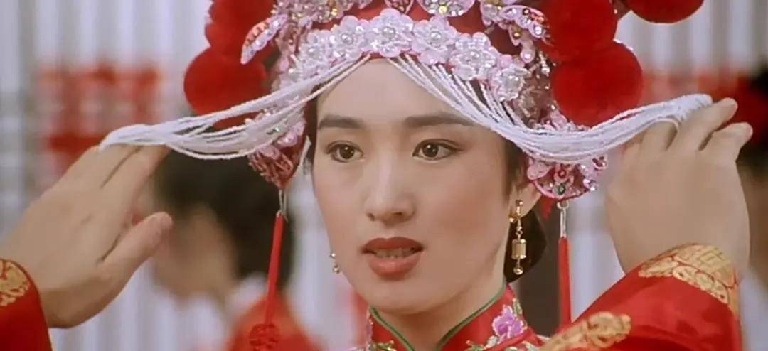 10版"秋香"颜值对比,有人仿佛从书中走来,有人毁经典_唐伯虎_陈思思