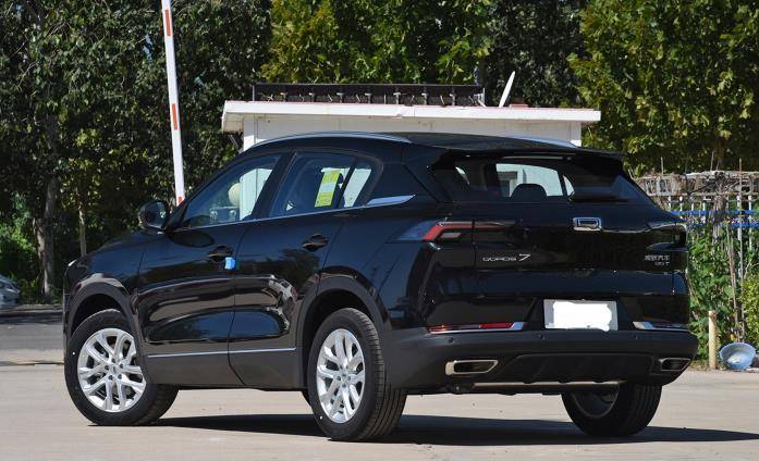 国产suv中的"黑马",内饰科技,1.8t爆231马力,10.