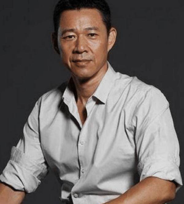 31岁张博宇整容式变帅,曾被父亲张丰毅吐槽丑,你怎么看?