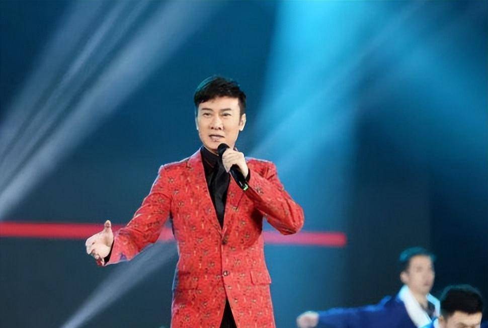 电视主播王宁:和"金龟子"刘纯燕恩爱34年,风光背后也有心酸_性格_工作