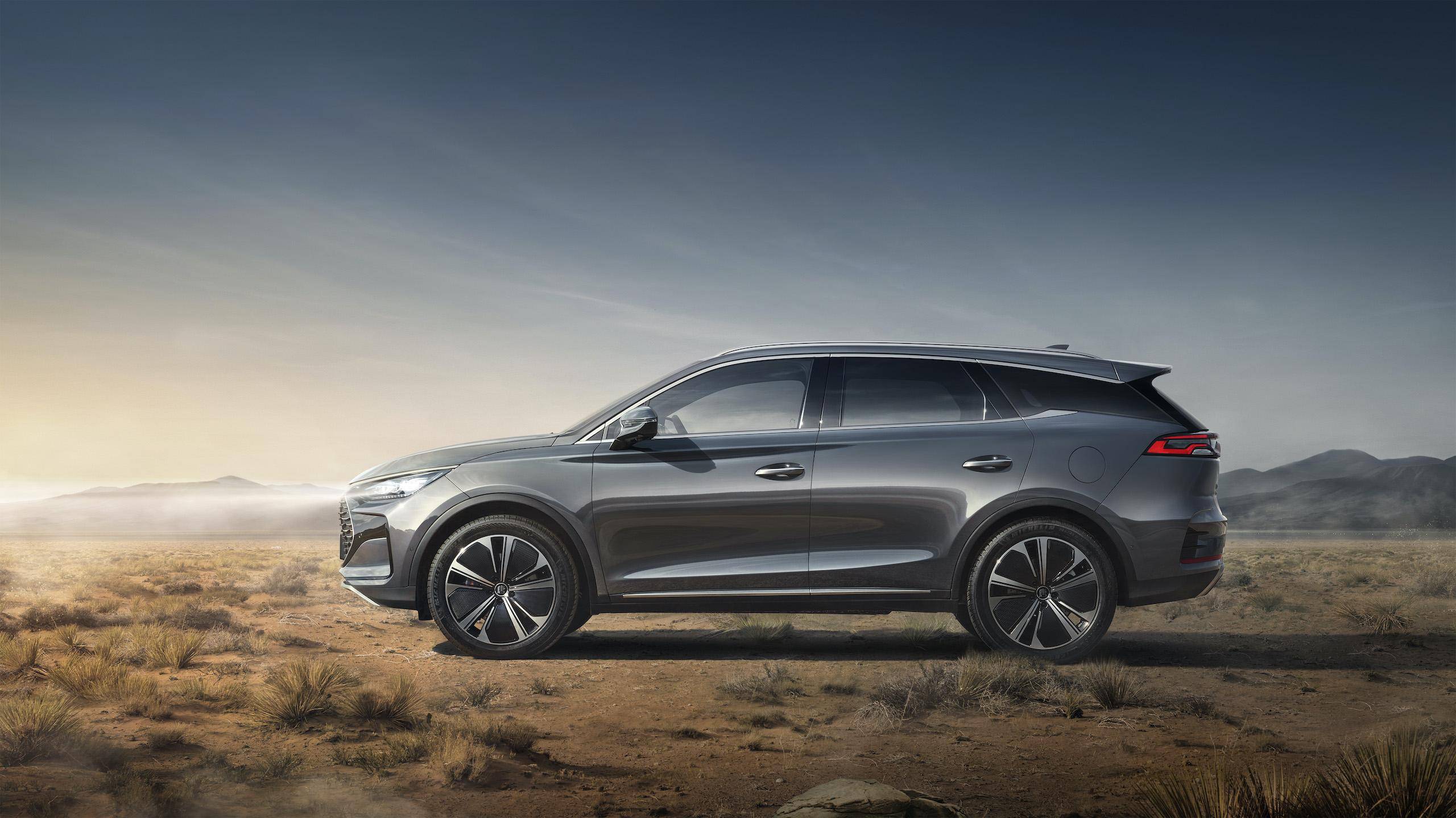 满足家用更具备强劲性能 全能王者唐dm-p全面赋能高端家庭_搜狐汽车