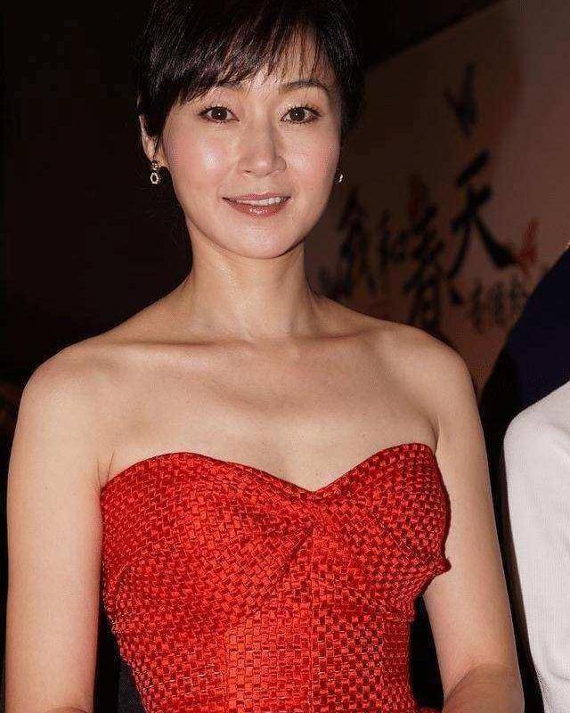 51岁万绮雯约满无线,选择北上定居,首次剖白开民宿原因_工作_生活