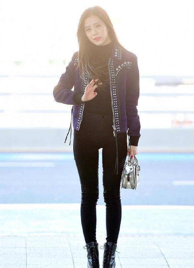 blackpink成员金智秀朴彩英同框出镜,颜值个个爆表,从头美到脚_美的