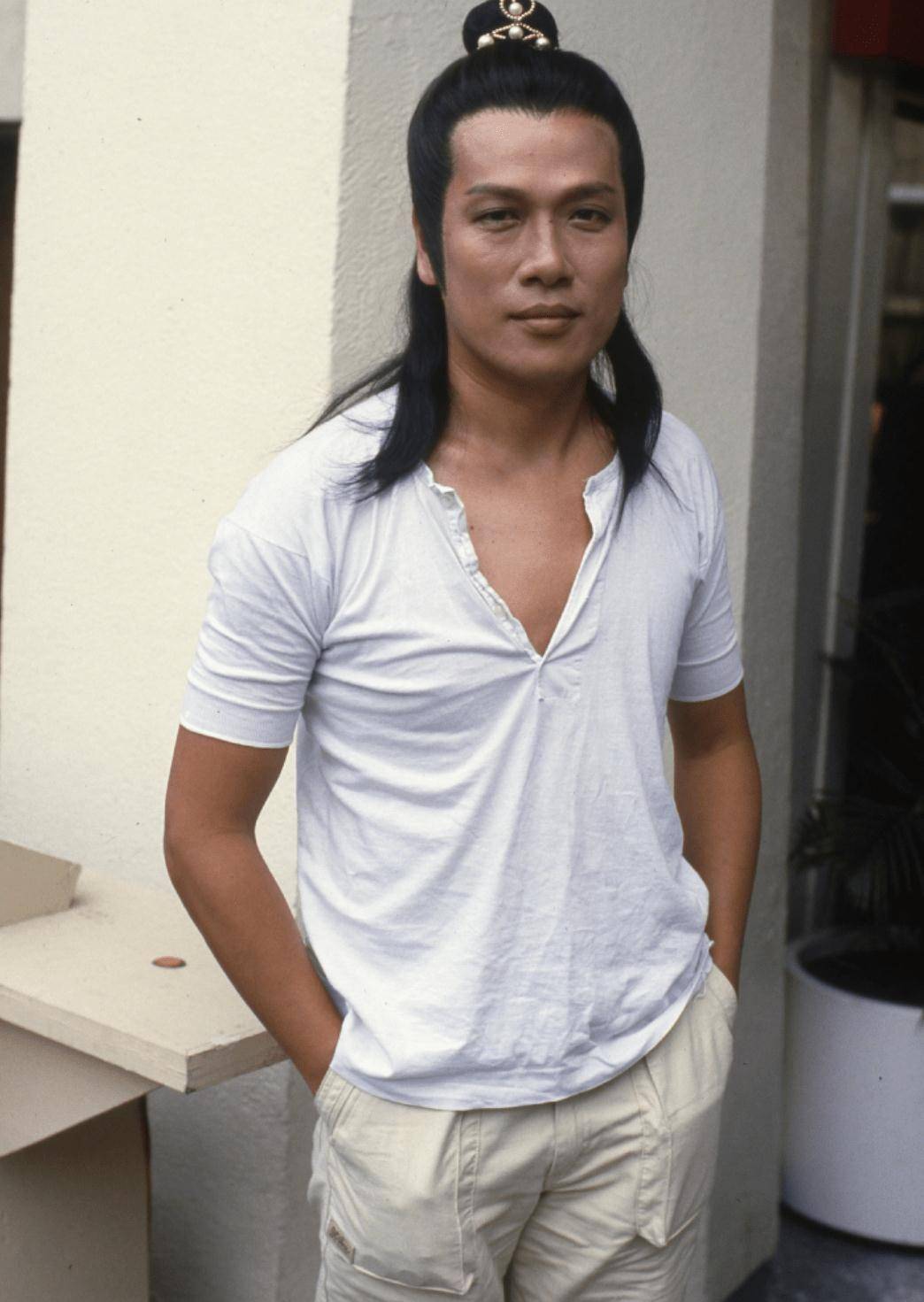 74岁刘江拒曾志伟邀回tvb拍戏,安享退休生活,被减薪离巢难释怀_巢后