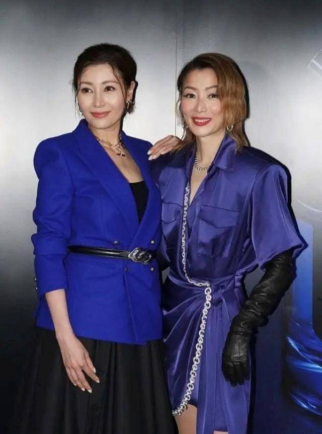 李嘉欣是否怀上了二胎,但她本人表示了否认,声称只是由于最近疏于体重