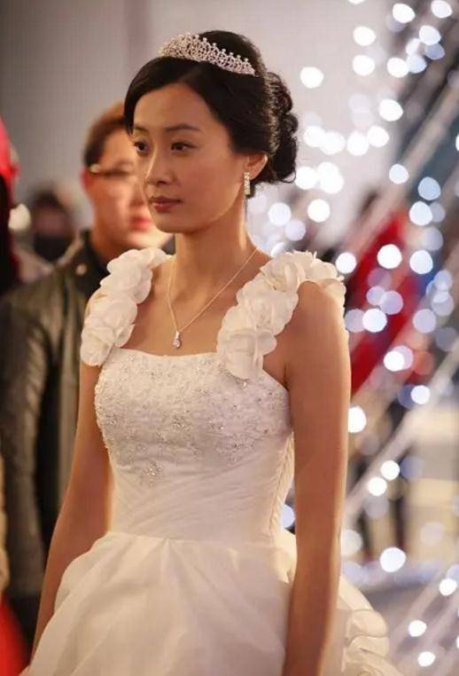 38岁的徐梵溪,从《奋斗》到《小爸爸》,出道16年戏红人不红_徐佳宁