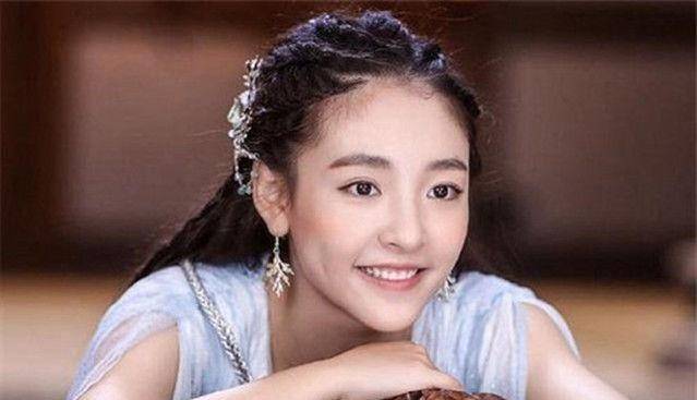 2022年3月15日,张雨剑发文承认与吴倩已婚并有一个女儿:正常恋爱结婚