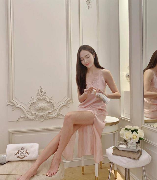 阿娇的前男友,郑秀妍的现男友,这位权宁一到底什么来头?