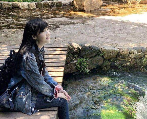 52岁周慧敏晒近照,发量浓密仿佛二八少女_林隆璇_照片_发型