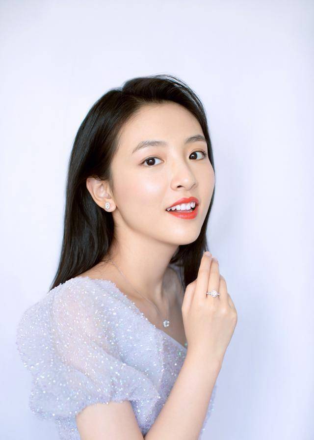 张雨剑承认与吴倩结婚生子#文|王珍一3月13日,王子文在相亲真人秀