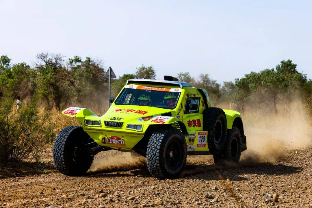 环塔拉力赛 | 一波三折再遇赛车故障 吉源未来酱车队不放弃_赛段