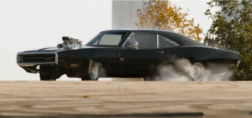 多姆之所以钟爱这台经典的美式肌肉车,因为其是托雷托家族的传代车型