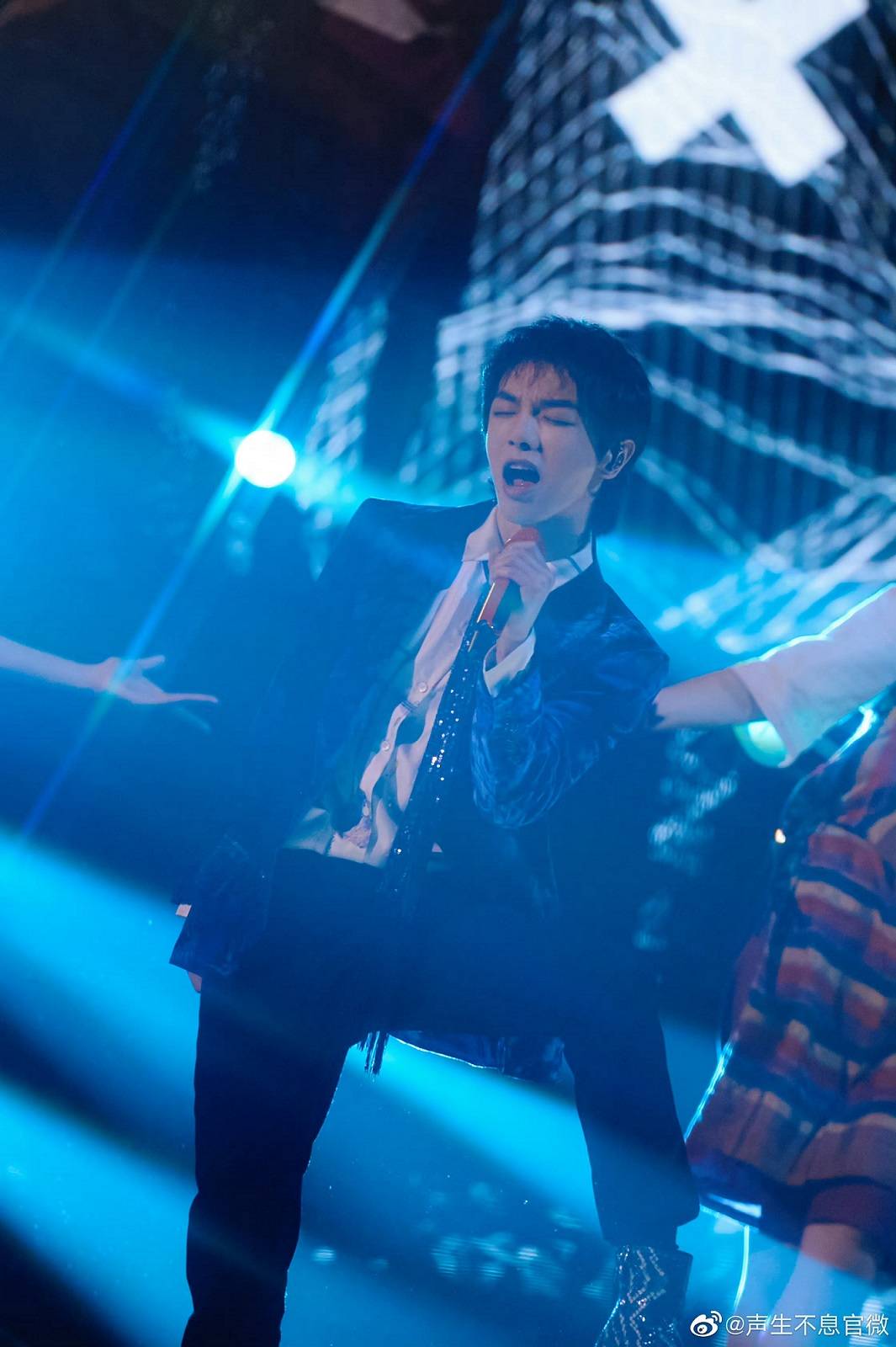 于朦胧,赞多,宋佳,孟佳,万茜,孙千演绎bally春夏新款_女士_男士_皮革