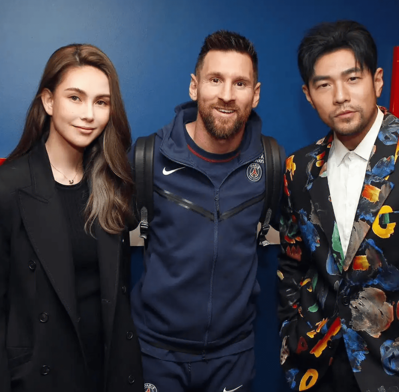 最高8880元,曝与梅西合影或需加价8倍_球迷_比赛_价格