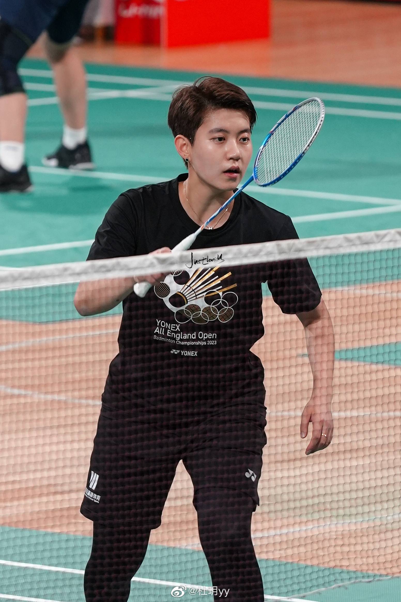 世界羽联官宣中国又一位奥运冠军正式退役,年仅28岁_杜玥_王懿_黄鸭