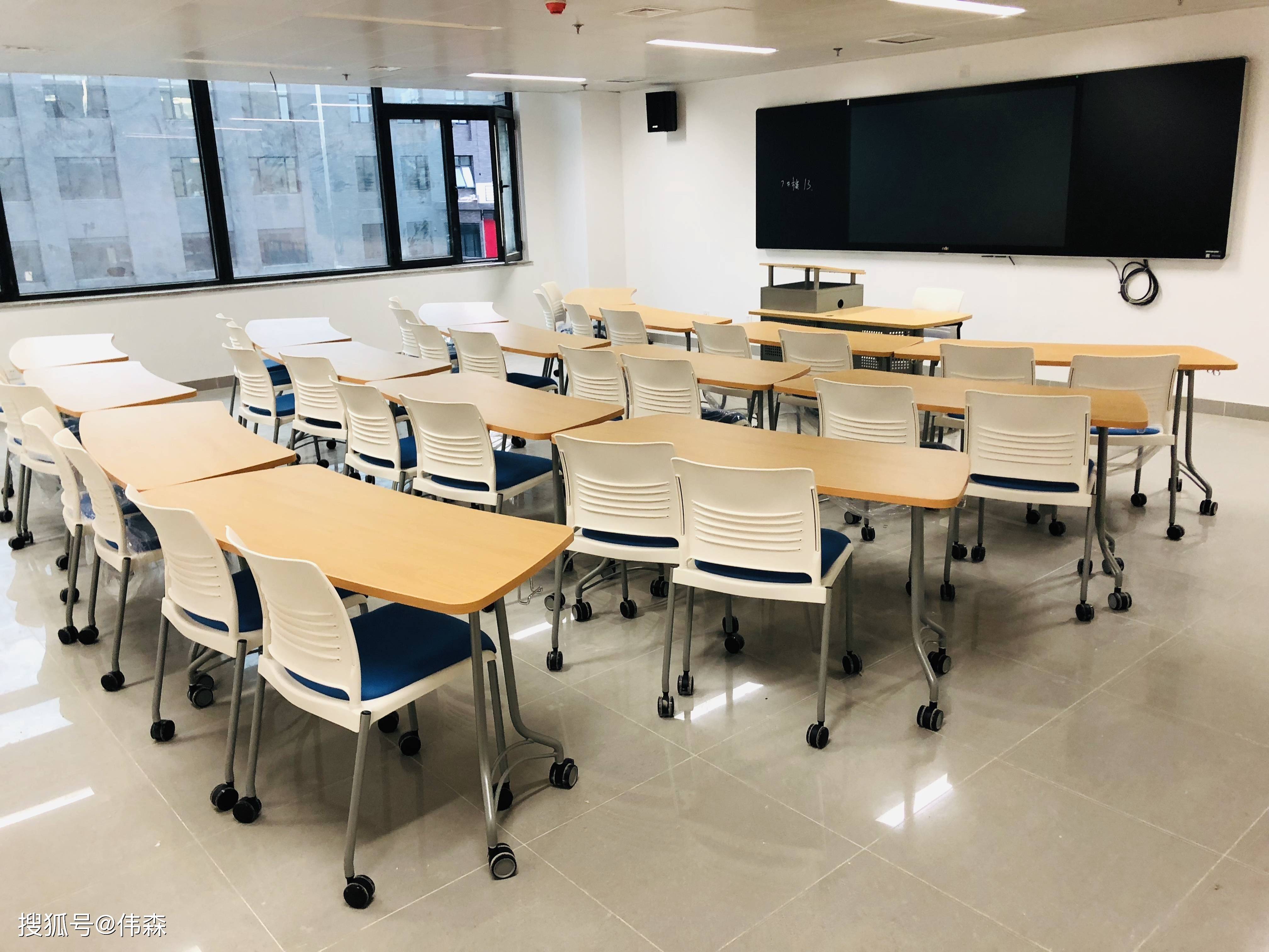 教育家具 i 适合教学信息化大赛的智慧教室什么样?_互动_应用_显示