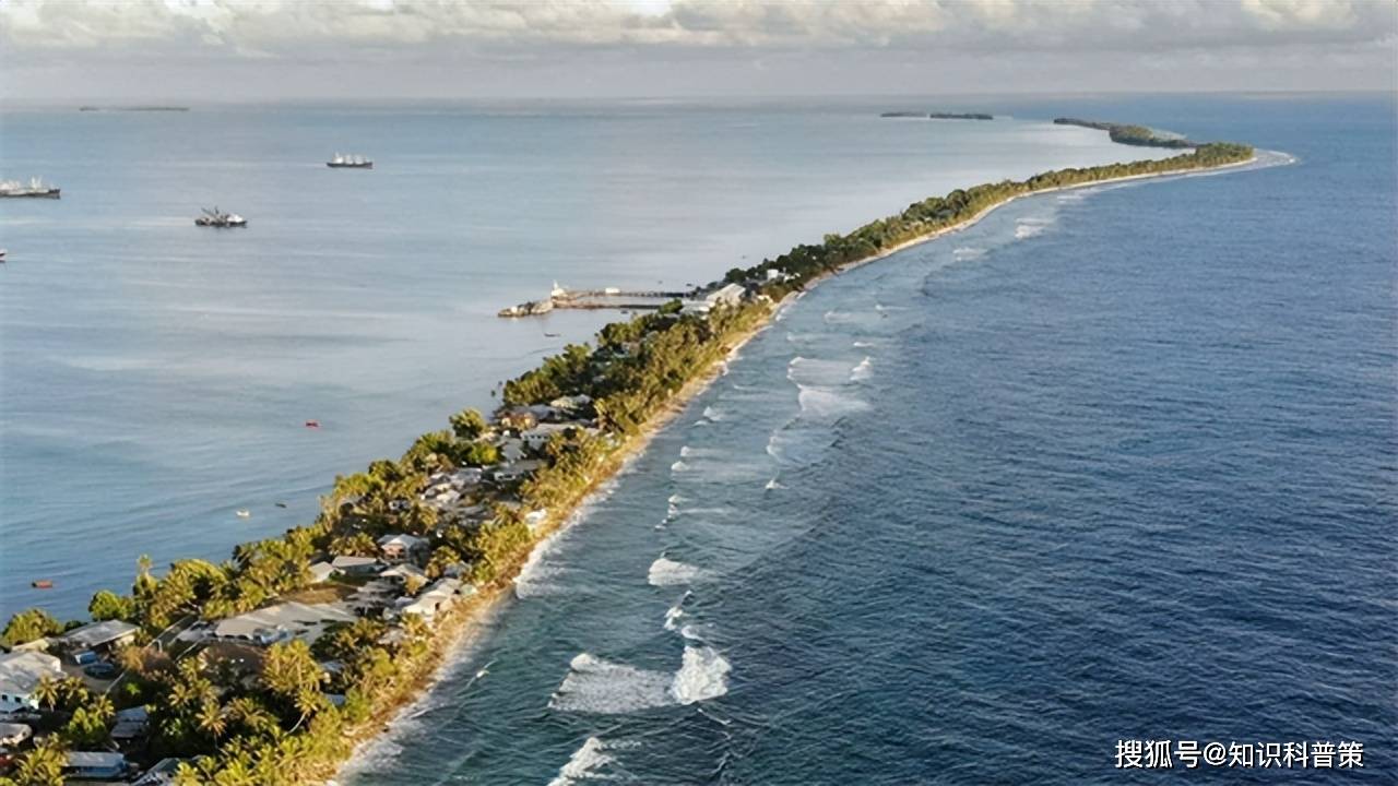 全世界最狭窄的国家,居住着11000人,每年只有2000名游客到达_图瓦卢