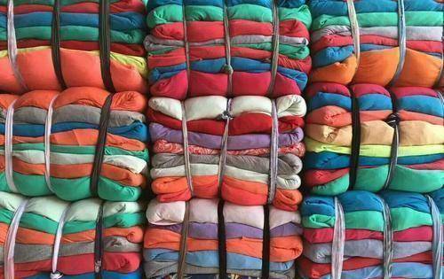 废纺织物回收利用有"钱"途!_剪切_进行_衣物