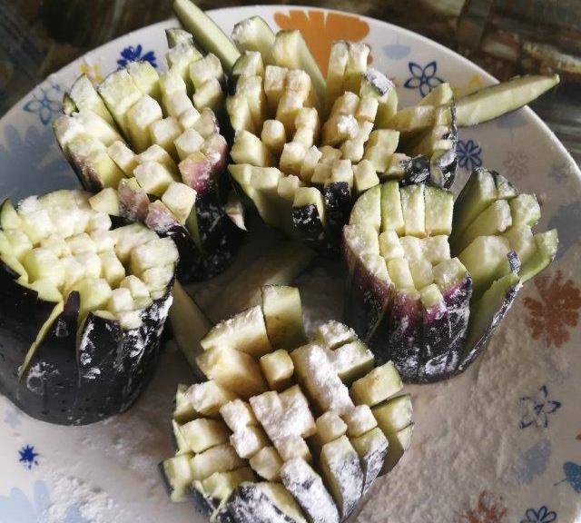 鱼香菊花茄,花样吃茄子,酸甜可口_西红柿_烟火_筷子
