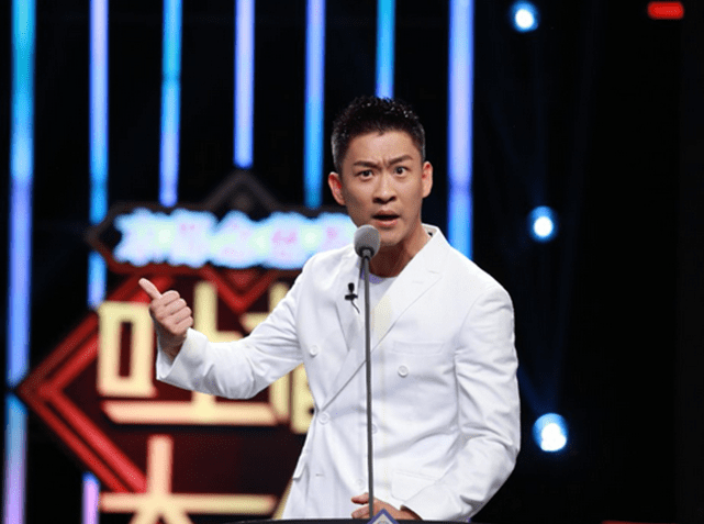 曹云金日子过得还算可以,有综艺上,有电影拍,还几次登上央视春晚舞台