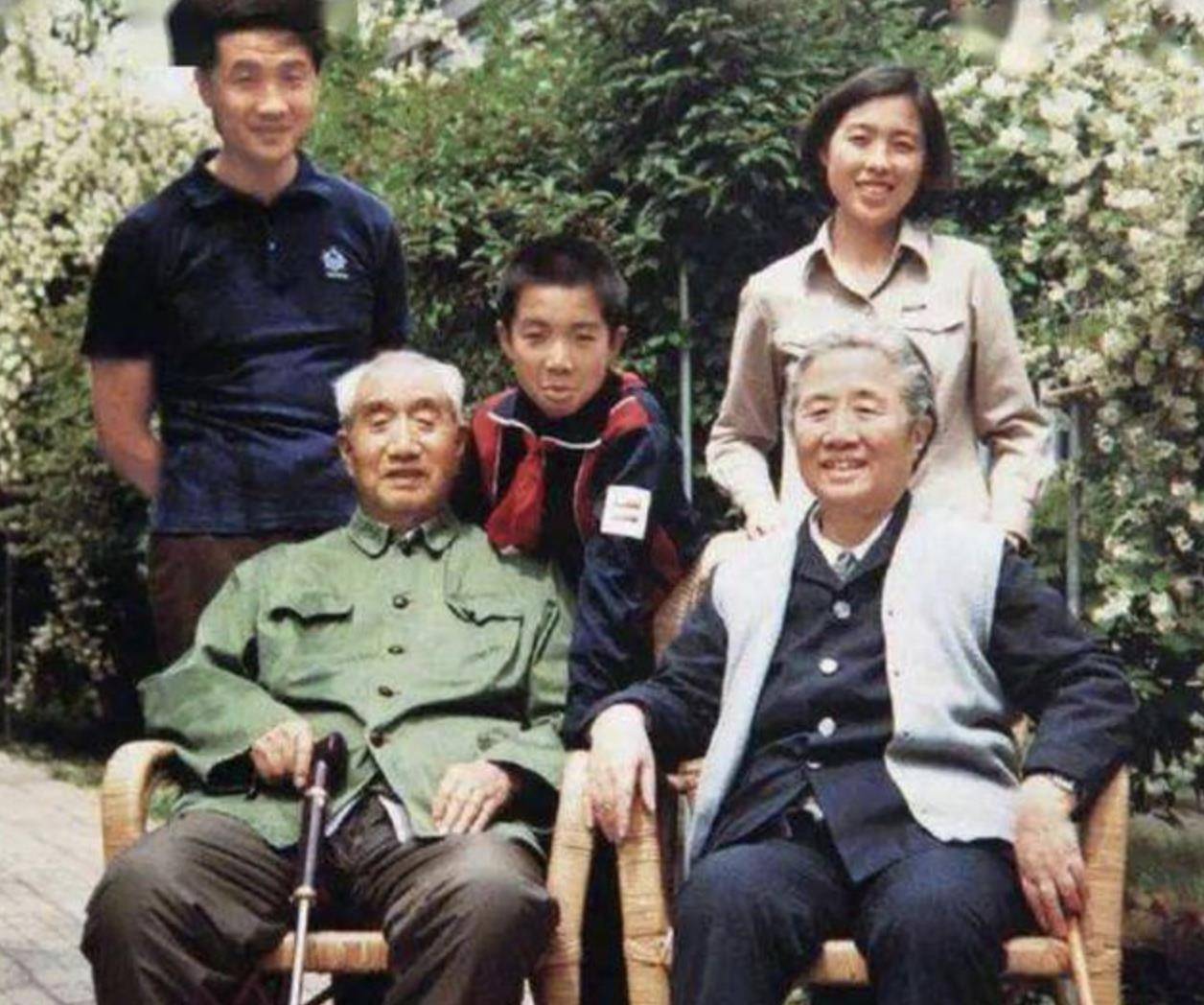 徐帅和徐小岩父子,在关键时刻中都发挥出重要的作用,堪称传奇!