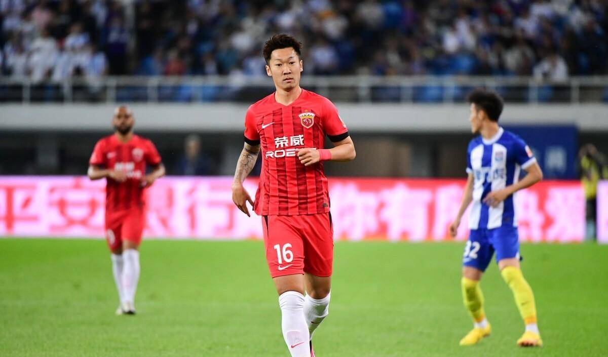 徐新成球队筹码,吴金贵乐开花_哈维尔_彭欣_球迷