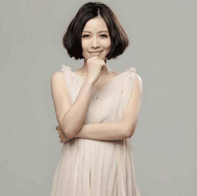 在"好声音"当导师10年,那英"捧红"的学员们都怎么样?_梁博_张磊_张碧
